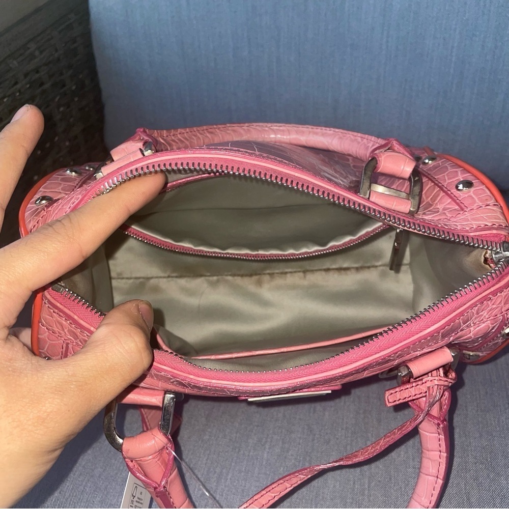 🩷Vintage Versace bag croc embossed leather y2k Boston duffle mini la Medusa bag - Picture 8 of 17